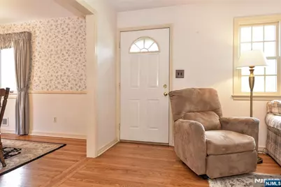 16 Wilson Terrace, Waldwick, NJ 07463 - Photo 2
