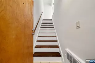 201 Oakdene Pl C2, Cliffside Park, NJ 07010 - Photo 16