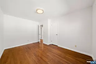 201 Oakdene Pl C2, Cliffside Park, NJ 07010 - Photo 14