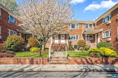 201 Oakdene Place C2 #C2, Cliffside Park, NJ 07010 - Photo 1