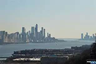 100 Carlyle Dr 7K-S, Cliffside Park, NJ 07010 - Photo 40