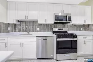 88 Devon St, Kearny, NJ 07032 - Photo 6