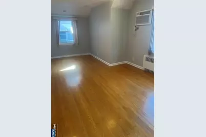 534 Kearney Avenue 2 #2, Cliffside Park, NJ 07010 - Photo 2