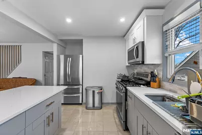 755 Oak Street, Ridgefield, NJ 07657 - Photo 8