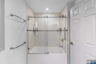 755 Oak St, Ridgefield, NJ 07657 - Photo 10