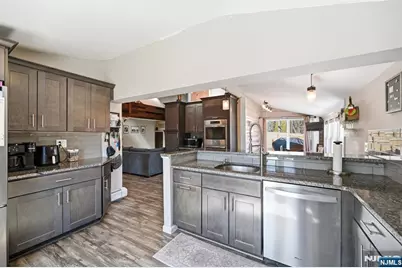 42 Woodside Drive, West Milford, NJ 07480 - Photo 10