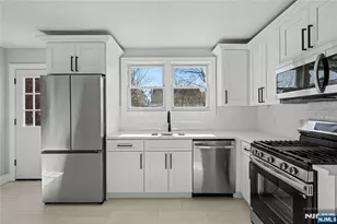 127 Albert St, North Arlington, NJ 07031 - Photo 16