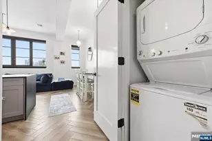 142 Charles Street 403, Jersey City, NJ 07307 - Photo 8