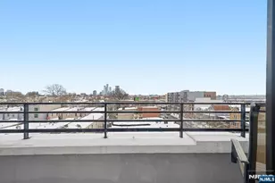 142 Charles Street 403, Jersey City, NJ 07307 - Photo 18