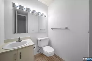 7004 Blvd East 25A, Guttenberg, NJ 07093 - Photo 16