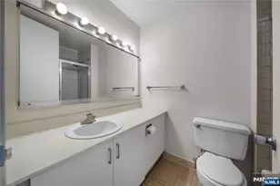 7004 Blvd East 25A, Guttenberg, NJ 07093 - Photo 14