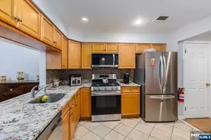 2 Crystal Ln 294, Paterson, NJ 07501 - Photo 2