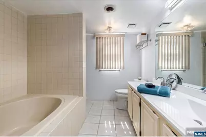 2 Crystal Lane 294 #294, Paterson, NJ 07501 - Photo 14