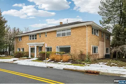 631 E Palisade Avenue, Englewood Cliffs, NJ 07632 - Photo 2