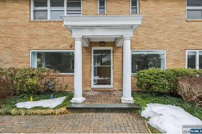 631 E Palisade Avenue, Englewood Cliffs, NJ 07632 - Photo 4