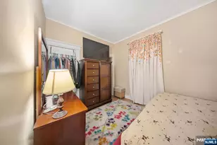 409 Hamilton St, Harrison, NJ 07029 - Photo 14