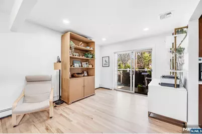 408 Chelsea Street, Paramus, NJ 07652 - Photo 10