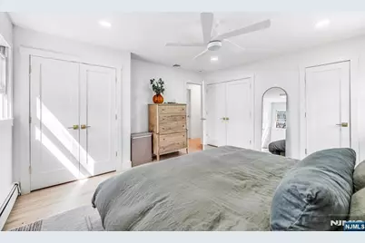 408 Chelsea Street, Paramus, NJ 07652 - Photo 24