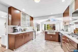 408 Chelsea St, Paramus, NJ 07652 - Photo 12