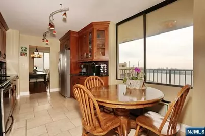 300 Winston 2604 #2604, Cliffside Park, NJ 07010 - Photo 8