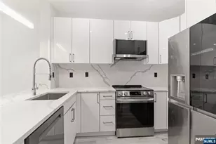 24 Ave At Port Imperial 131, West New York, NJ 07093 - Photo 4