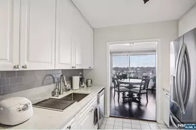 1530 Palisade Avenue 8M #8M, Fort Lee, NJ 07024 - Photo 8