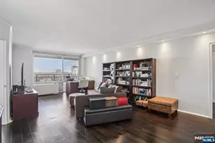 1530 Palisade Ave 8M, Fort Lee, NJ 07024 - Photo 4