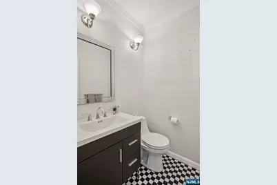 1530 Palisade Avenue 8M #8M, Fort Lee, NJ 07024 - Photo 12