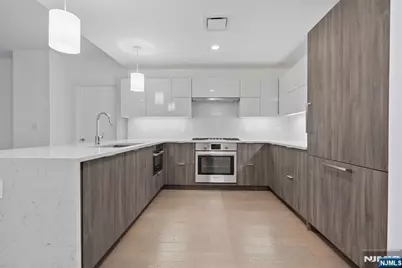 9 Ave At Port Imperial 823 #823, West New York, NJ 07093 - Photo 2