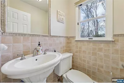 45 Hickory Lane, Closter, NJ 07624 - Photo 8