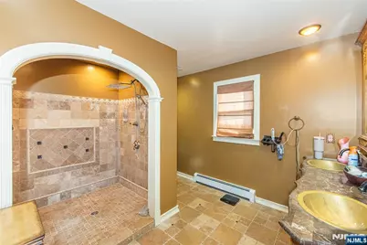 930 Ramapo Avenue, Pompton Lakes, NJ 07442 - Photo 16