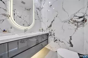 11 Roberts Rd, Englewood Cliffs, NJ 07632 - Photo 12