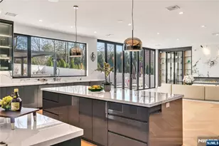 11 Roberts Rd, Englewood Cliffs, NJ 07632 - Photo 20