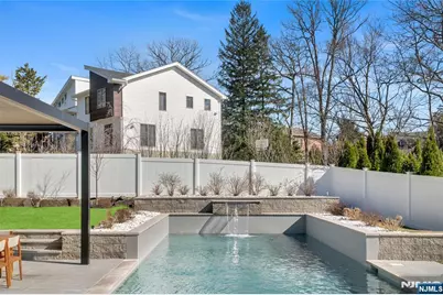 11 Roberts Road, Englewood Cliffs, NJ 07632 - Photo 44