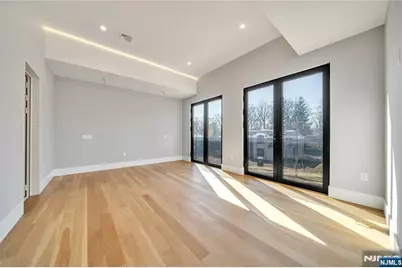 11 Roberts Road, Englewood Cliffs, NJ 07632 - Photo 32