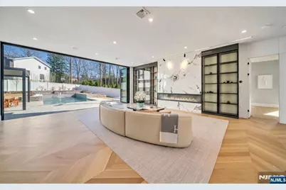 11 Roberts Road, Englewood Cliffs, NJ 07632 - Photo 42