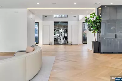 11 Roberts Road, Englewood Cliffs, NJ 07632 - Photo 4