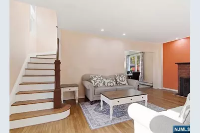 166 Summit Cross, Rutherford, NJ 07070 - Photo 4