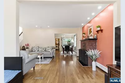 166 Summit Cross, Rutherford, NJ 07070 - Photo 8