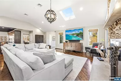 19 Ivy Place, Upper Saddle River, NJ 07458 - Photo 10