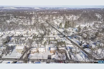 63 Chestnut Drive, Wayne, NJ 07470 - Photo 48