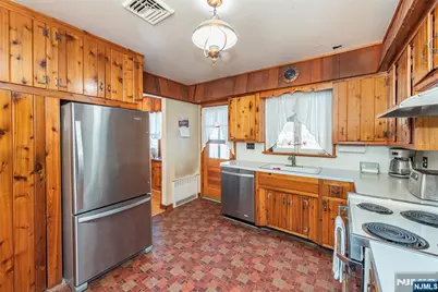 63 Chestnut Drive, Wayne, NJ 07470 - Photo 12