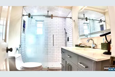 543 Liberty Place, Ridgefield, NJ 07657 - Photo 6