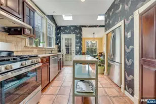 80 Glenwood Rd, Englewood, NJ 07631 - Photo 10