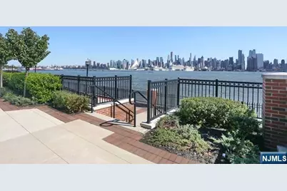 100 Eton Row 604 #604, Weehawken, NJ 07086 - Photo 26