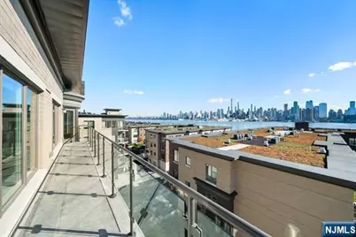 100 Eton Row 604 #604, Weehawken, NJ 07086 - Photo 2