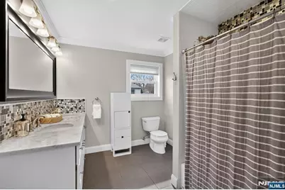 269 Adams Avenue, River Edge, NJ 07661 - Photo 20