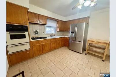 30 E Kennedy Street 2 #2, Hackensack, NJ 07601 - Photo 8