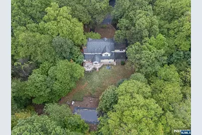 240 Ottowa Lane, Franklin Lakes, NJ 07417 - Photo 20