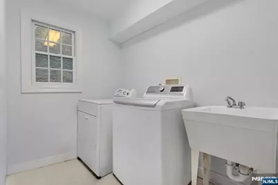 240 Ottowa Lane, Franklin Lakes, NJ 07417 - Photo 18